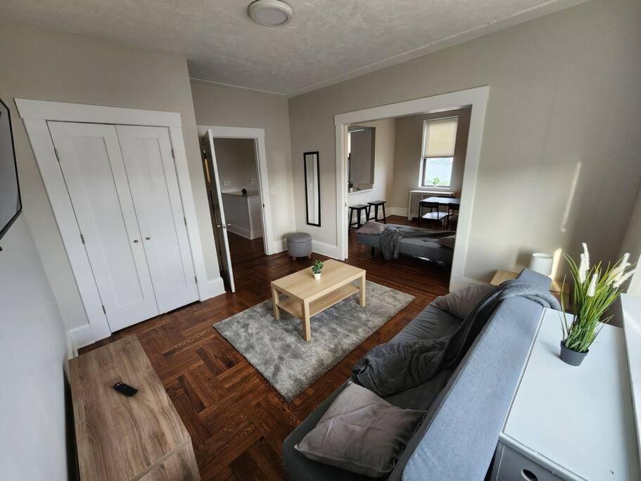Elegant 2 Bed Gem! Mins From Nyc Apartment Юниън Сити Екстериор снимка