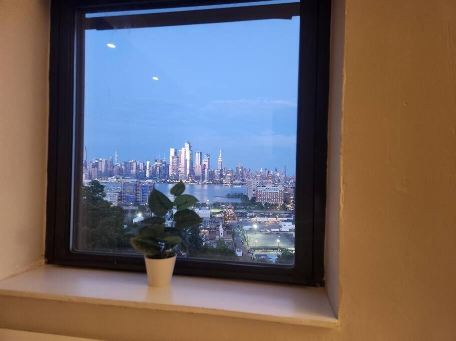 Elegant 2 Bed Gem! Mins From Nyc Apartment Юниън Сити Екстериор снимка
