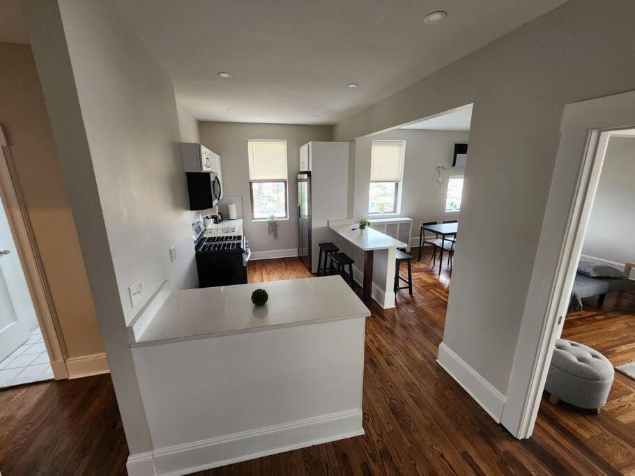 Elegant 2 Bed Gem! Mins From Nyc Apartment Юниън Сити Екстериор снимка